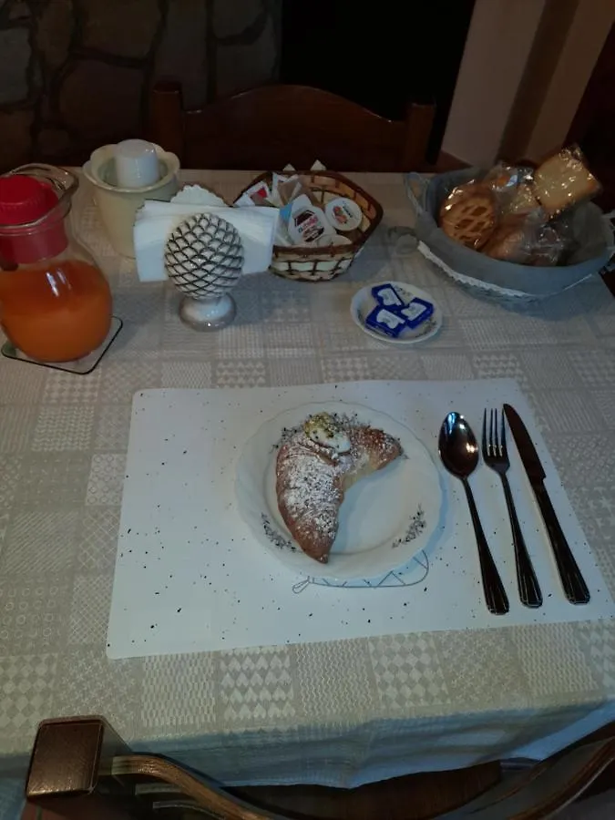 Villa Enza Cinisi 0*,